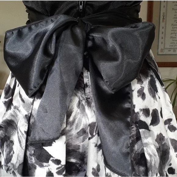 Ruby Rox Black and White Strapless Dress - Picture 2 of 8